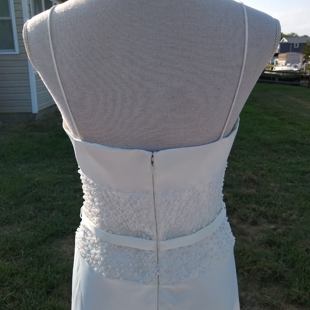 Wedding Dress - Picture 13 of 15